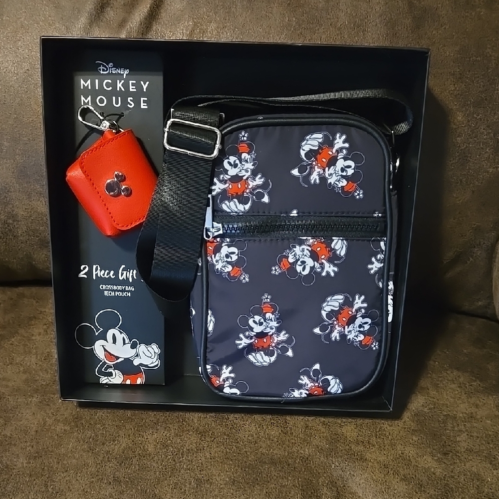 Disney Mickey Mouse Crossbody Bag and Keychain Set